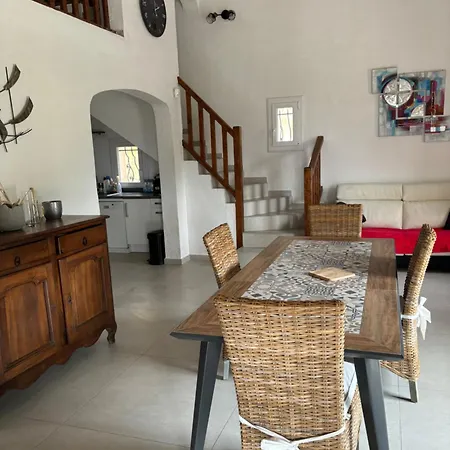Agreable Maison Avec Piscine Privee Terrain Clos Vue Mer Cavalaire-sur-Mer