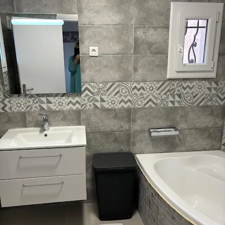 빌라 Agreable Maison Avec Piscine Privee Terrain Clos Vue Mer *